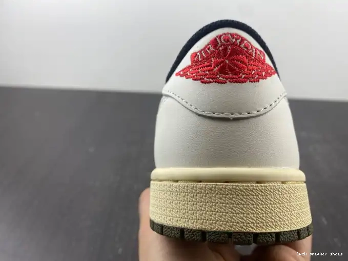 Rep LUCY 1 Air x Low DZ4137-106 Olive OG Travis Scott Jordan WMNS 0601